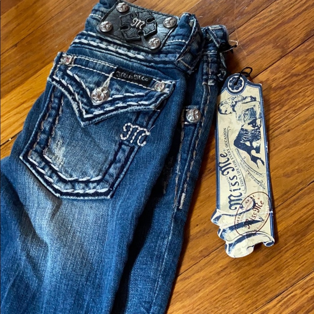 Girls size 8 miss me jeans